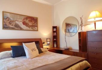 Vistamare allows 18 year olds to book a room