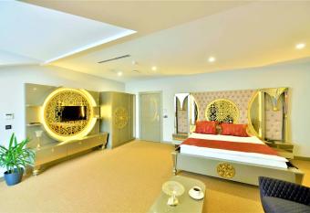 Ghan Hotel allows 18 year olds to book a room