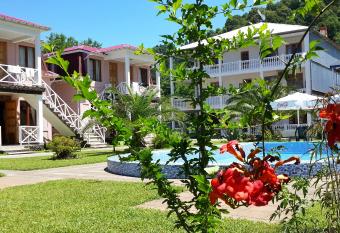 Guest House Nia has Balcony rooms