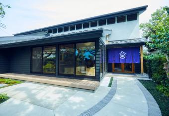                                      allows 18 year olds to book a room