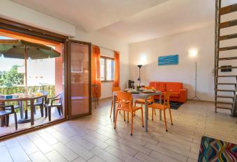 Casa vacanze Sardegna il Corbezzolo has Balcony rooms