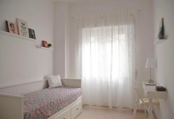 Feeling Home allows 18 year olds to book a room