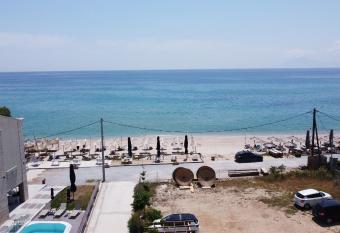 Sumadinac Studios has Balcony rooms