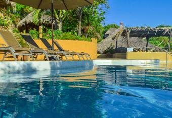 OceanoMar has Balcony rooms