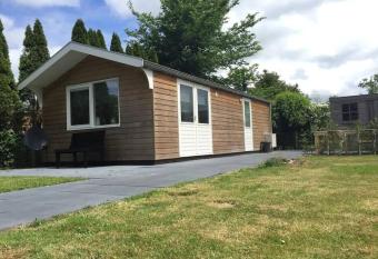 Chalet Bergen NH, Schoorl, Schoorldam has Balcony rooms