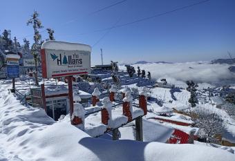 The Hillans Resort & Cottages allows 18 year olds to book a room