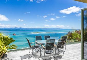 Harbour View - Two has Balcony rooms