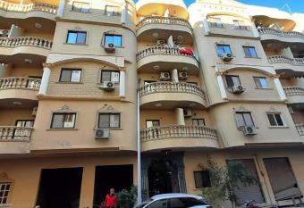 Hurghada Sunrise Flats allows 18 year olds to book a room