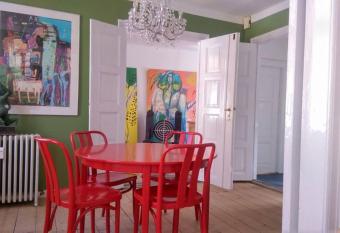 The nicest house with internet has Balcony rooms