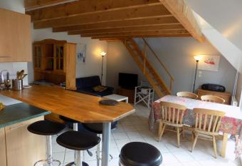 Maisonette La Qui  tude has Balcony rooms