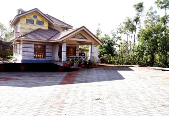 Naturesky Homestay - Top Notch Hospitality has Balcony rooms