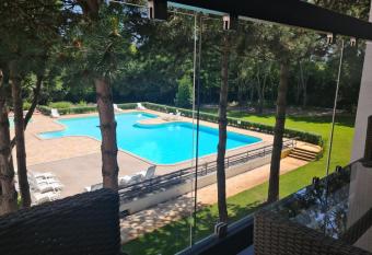 Apartm  ny LINEA Deluxe has Balcony rooms