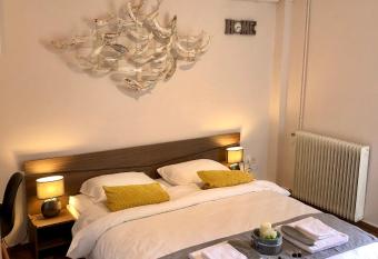 Lemon Tree Inn has Balcony rooms