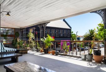 Obz Hotel allows 18 year olds to book a room