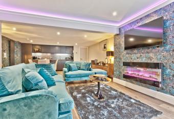 The Mews Boutique Apartments allows 18 year olds to book a room