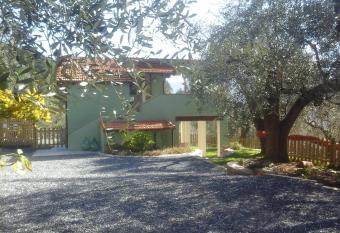 Terre Di Garlenda has Balcony rooms