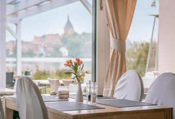 Seehotel Schwanenhof has Balcony rooms