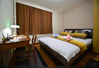 Glorious Rooms has Balcony rooms