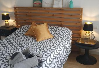 DeltaHome allows 18 year olds to book a room