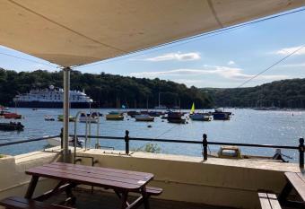 The Galleon Inn allows 18 year olds to book a room