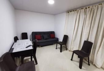 Hermoso y c  modo apartamento has Balcony rooms