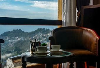Sumi Vista T V Tower Darjeeling has Smoking rooms