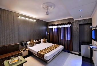 MG HOTELS has Balcony rooms