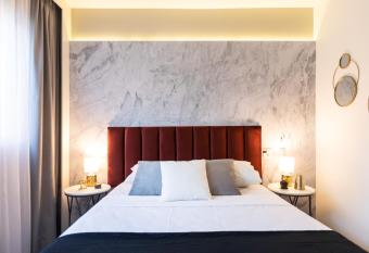 Studio Premium Batel - HSB004 has Balcony rooms