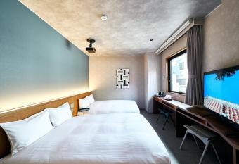 Rakuten STAY Naha-Miebashi Accessible Twin Room allows 18 year olds to book a room