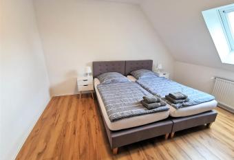 Ferien in Sarstedt am Bruchgraben allows 18 year olds to book a room