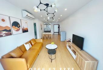 HaLong Luxury Apartment has Balcony rooms