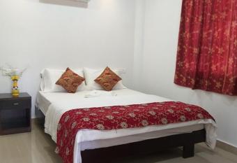 Sushils Bed and Breakfast has Balcony rooms