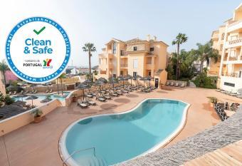 A48 - Starlight Apartment in Praia da Luz has Balcony rooms