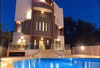 Guesthouse Vila DND has Balcony rooms