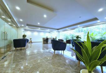 Hotel Golf View Sakura has Balcony rooms