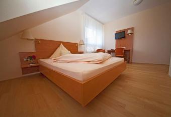 Hotel & Restaurant Krone has Balcony rooms