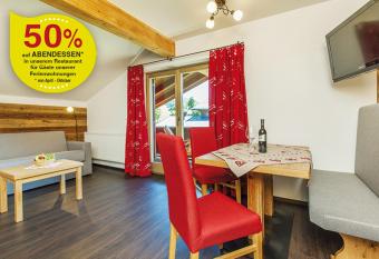 Zirbelstube has Balcony rooms