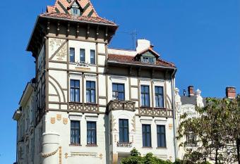 Apartamenty Bielsko Pod   abami Bezobs  ugowy allows 18 year olds to book a room