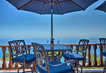 Lux Oceanfront villa with breathtaking views! has Balcony rooms