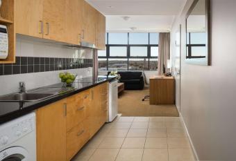 Rydges Mackay Suites allows 18 year olds to book a room