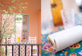 Les Fleurs House has Balcony rooms