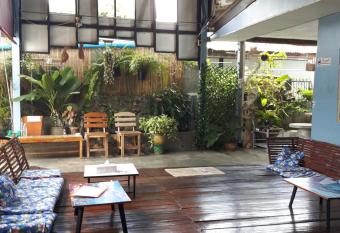 Canaan Guesthouse has Balcony rooms