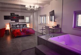 B&B GDA has Balcony rooms