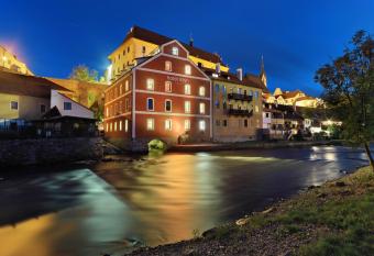 Hotel Ml  n has Balcony rooms