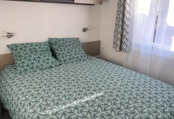 MH 149 4 pers camping Bois Dormant confort et d  tente allows 18 year olds to book a room