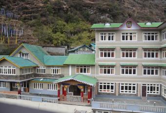 Le Coxy Resort Lachung allows 18 year olds to book a room