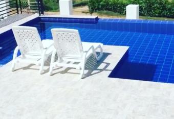 Villa lili, Carmen de Apicala condominio San Simon has Balcony rooms