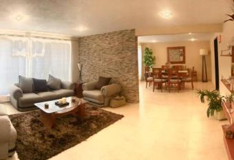 Casa    La Campi  a    has Balcony rooms