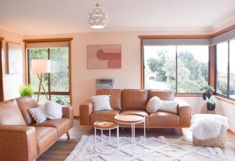 Luxury Hobart Home has Balcony rooms