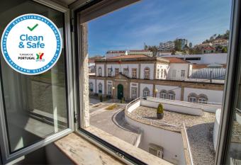 Casa do Largo allows 18 year olds to book a room
